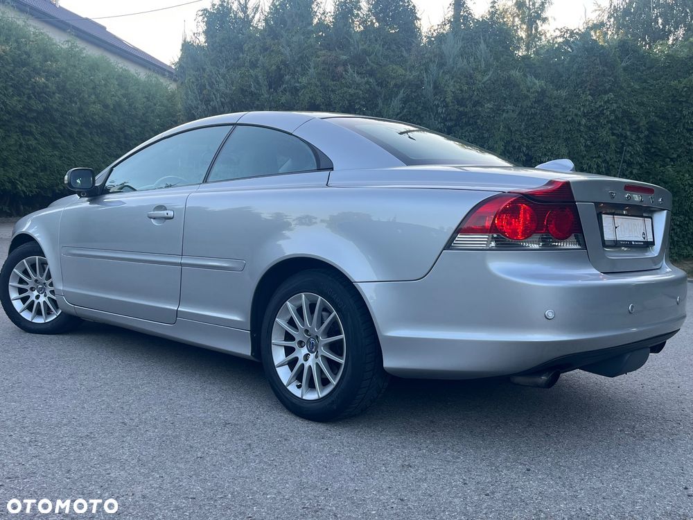 Volvo C70 2.4D5 Summum - 2