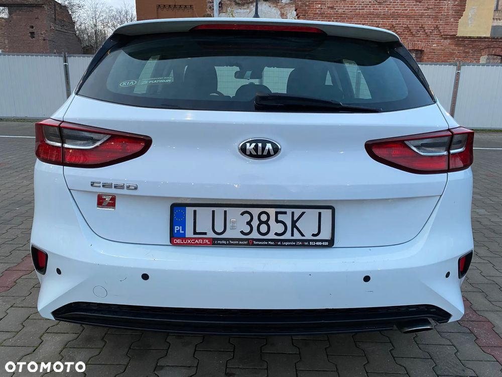 Kia Ceed - 4