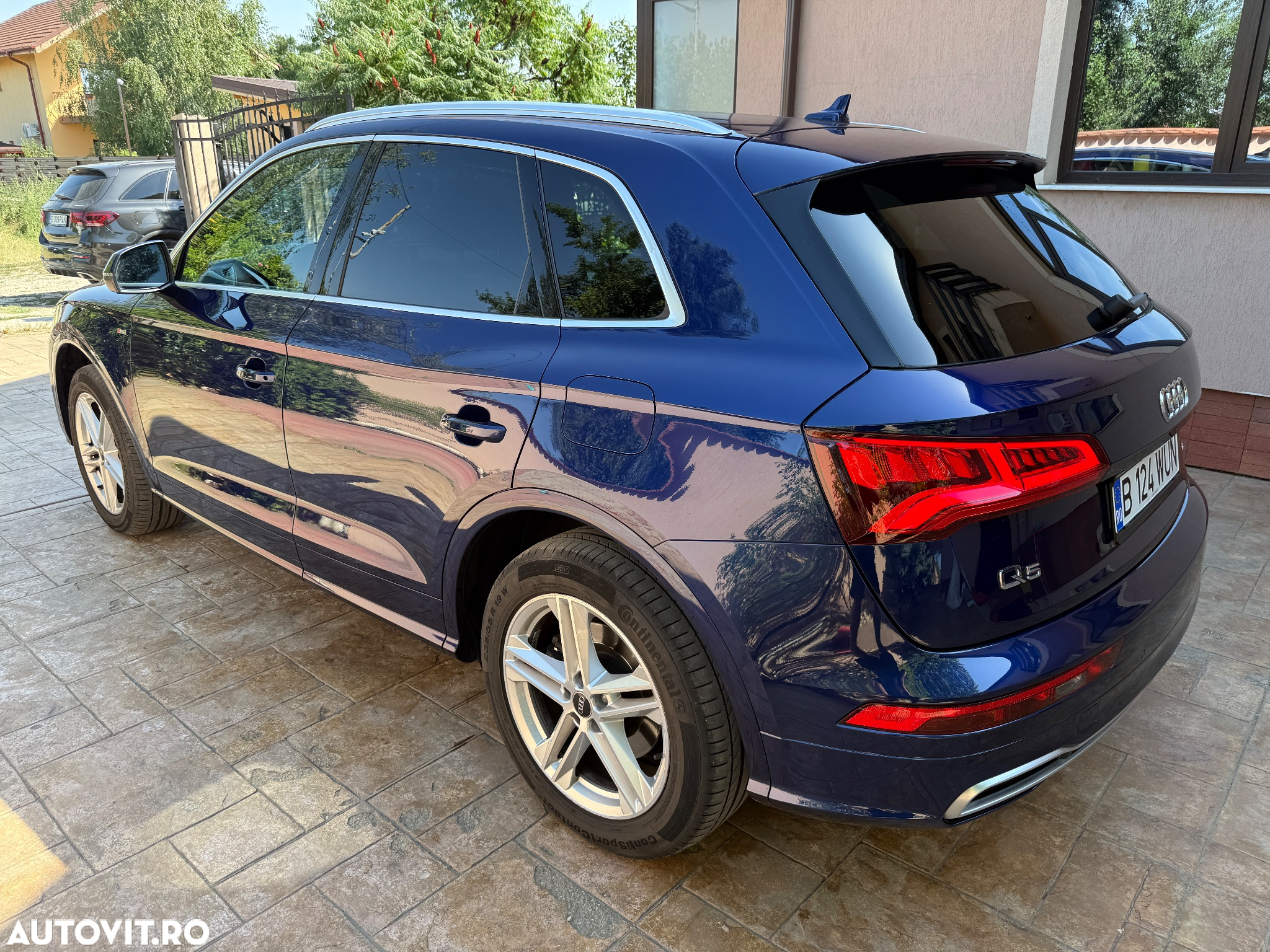Audi Q5 Sportback 55 TFSI e quattro S tronic PHEV S Line - 4