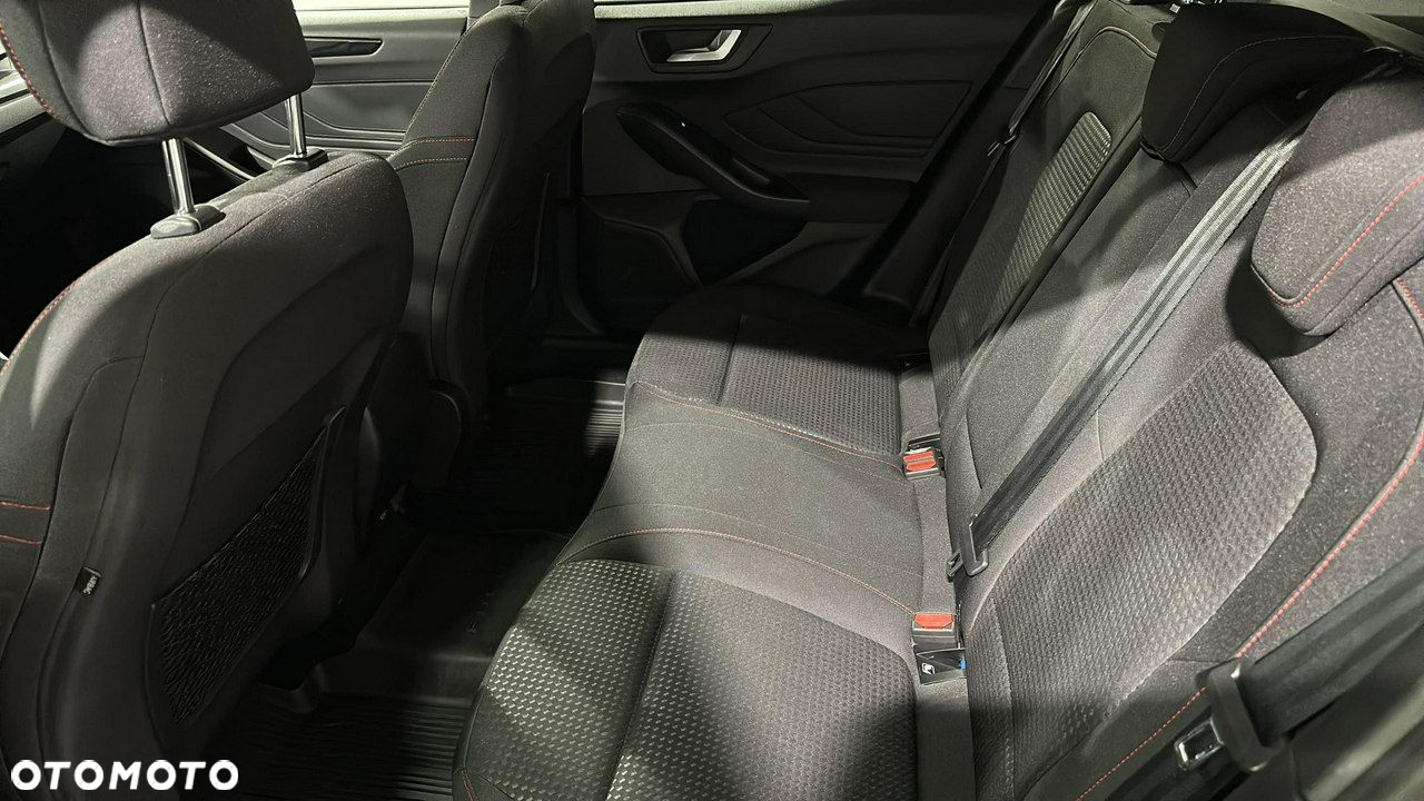 Ford Focus - 16