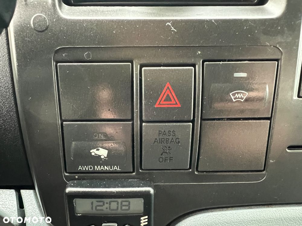 Ford Ford Transit Furgon Brygadowy 6 os. 4x4 L3H3 2.2 TDCI 125KM HAK 4x4 - 18