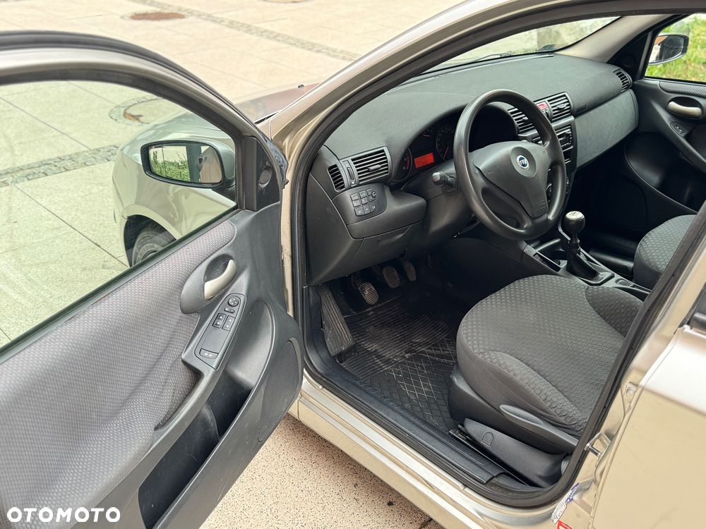 Fiat Stilo 1.6 16V Active - 9