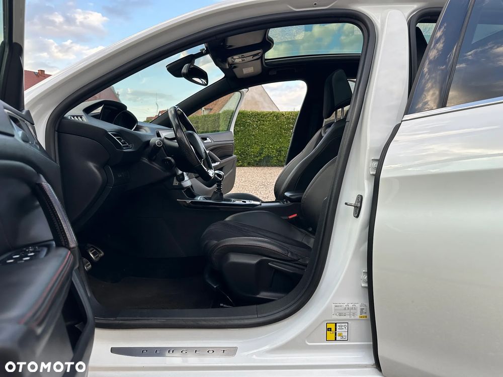 Peugeot 308 1.2 PureTech GPF GT Pack S&S - 12