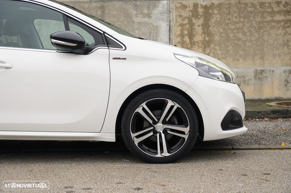 Peugeot 208 1.2 PureTech GT Line - 9