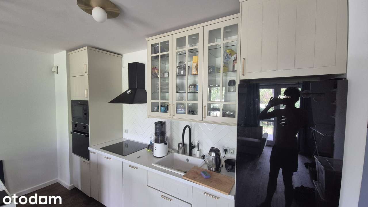2 pokoje 48m2, dobry standard, Potrzebna, blisko SKM, zadbane osiedle