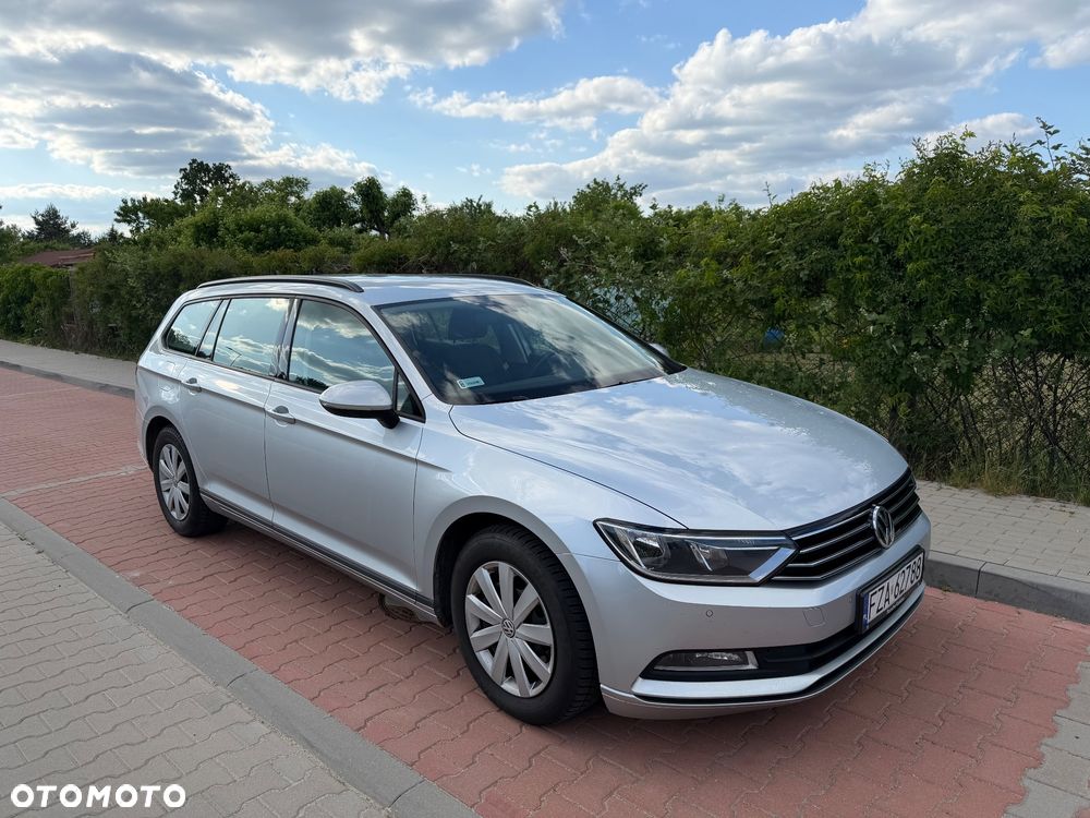 Volkswagen Passat 2.0 TDI SCR Trendline - 1