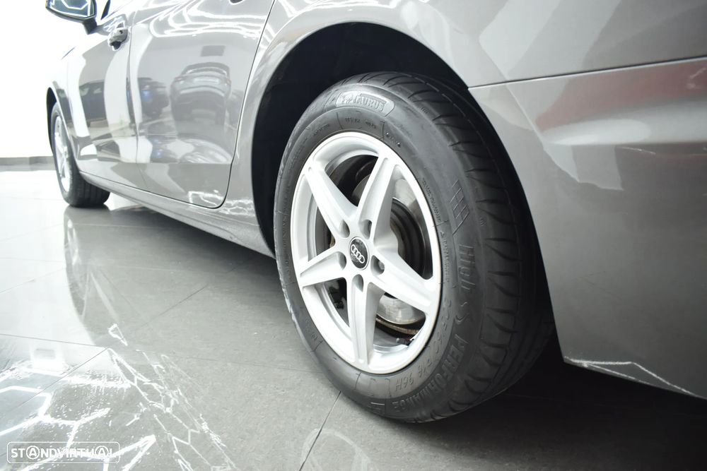 Audi A4 Avant 35 TDI S tronic - 6