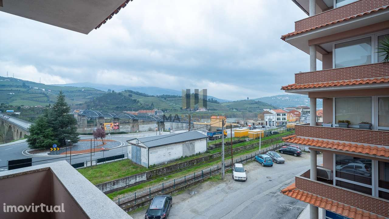 APARTAMENTO T3 | VISTAS DOURO | ELEVADOR - Grande imagem: 4/31