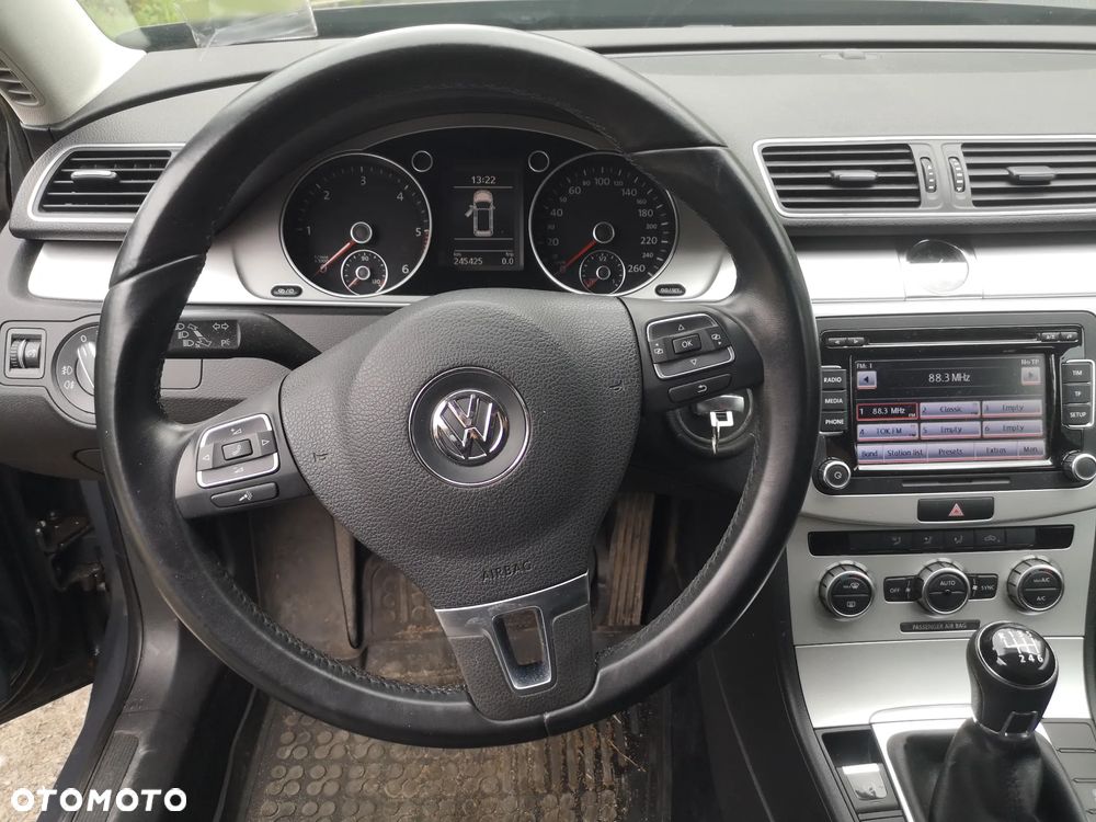 Volkswagen Passat 1.6 TDI BlueMotion - 15