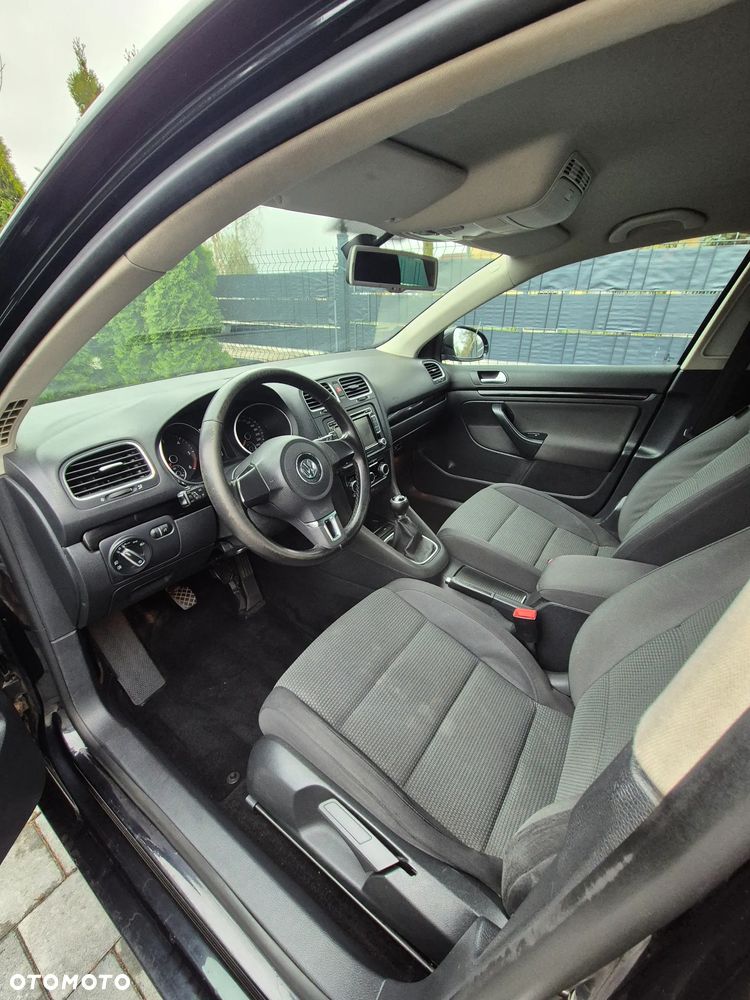 Volkswagen Jetta 2.0 TDI DPF Highline - 4