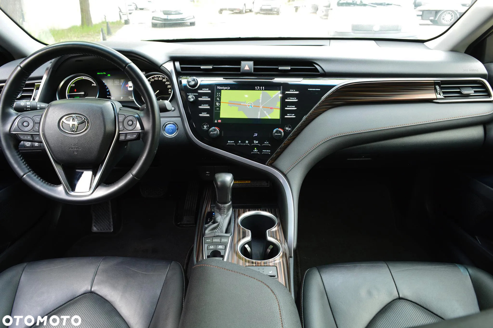 Toyota Camry 2.5 Hybrid Executive CVT - 14