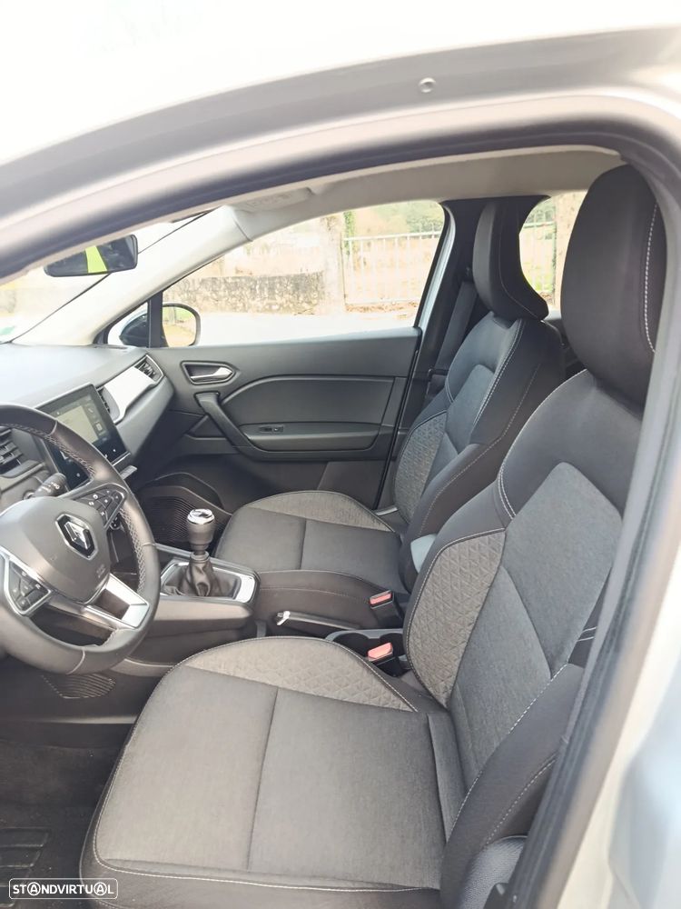 Renault Captur 1.0 TCe Exclusive - 11