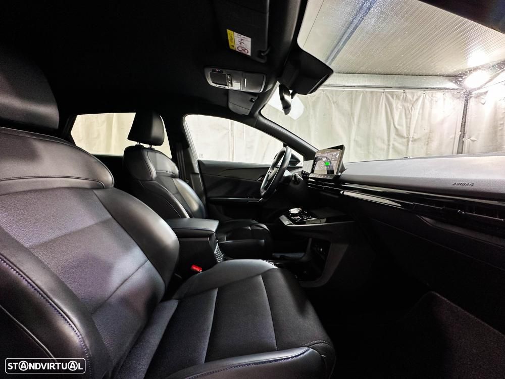 MG MG4 77 kWh Extended Range Luxury - 26