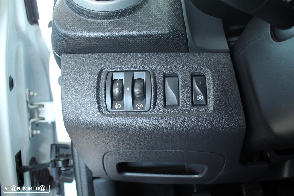 Renault Clio 0.9 TCE Limited - 19