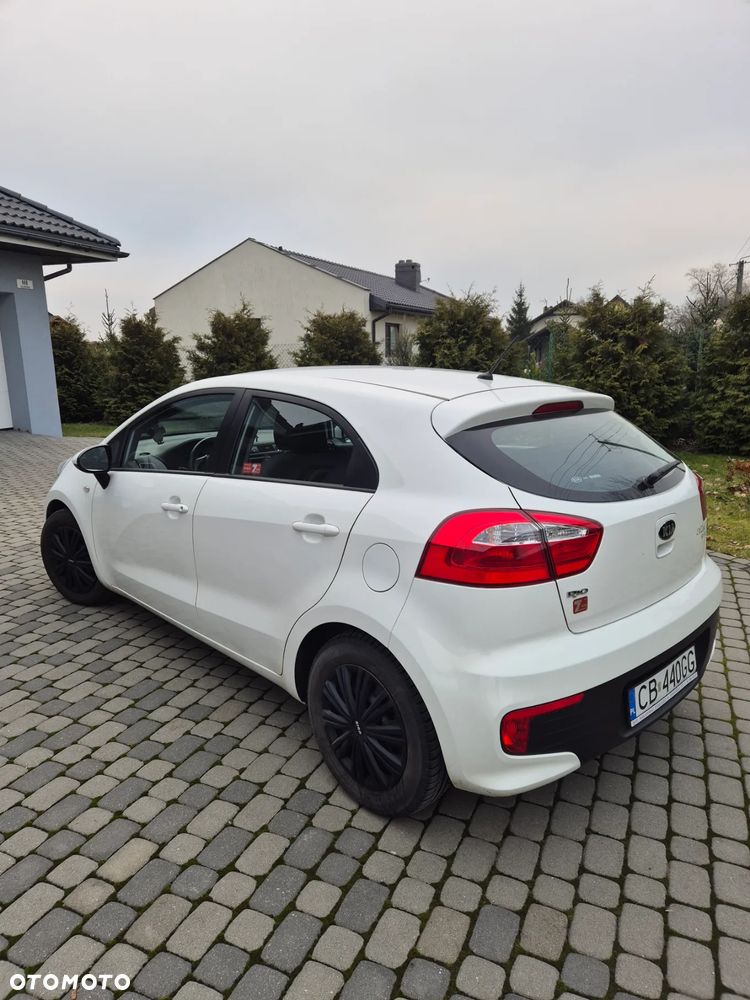 Kia Rio 1.4 M - 4