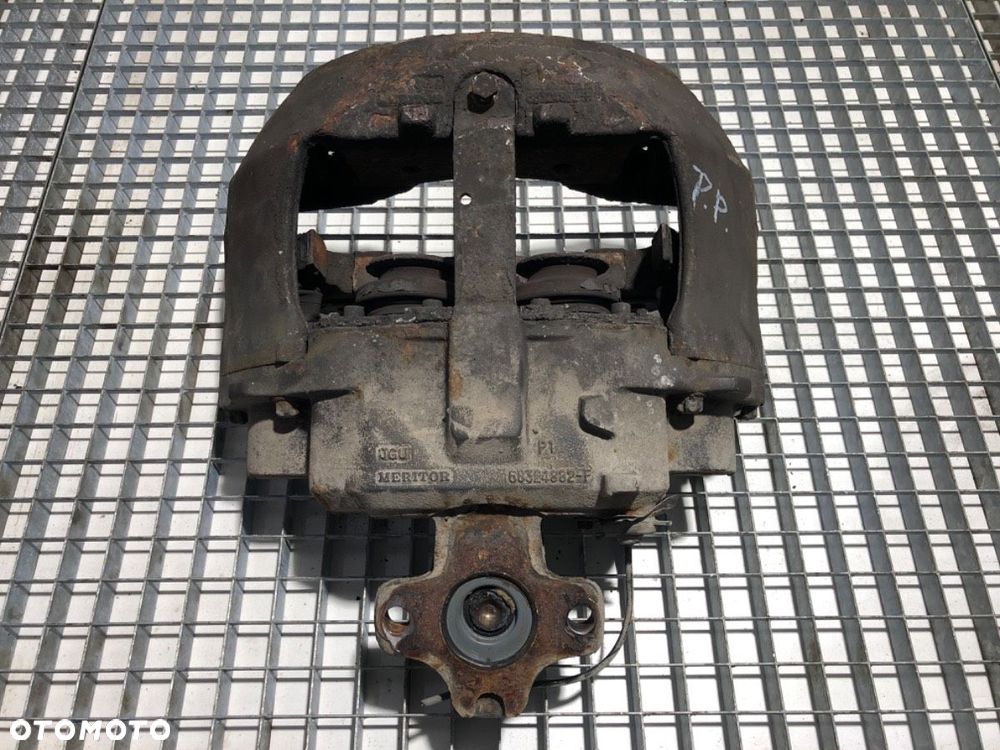 ZACISK PRAWY PRZÓD  VOLVO FH II 2012 - 2022 500 368 kW [500 KM] 10x4/6 2017 68324882 - 2