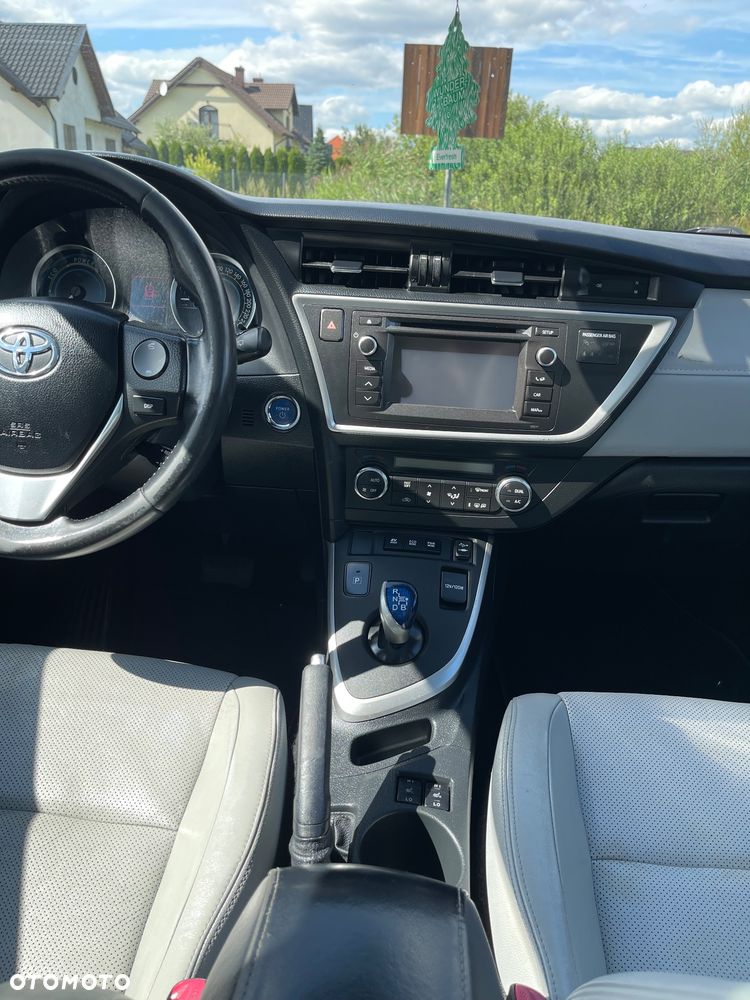 Toyota Auris - 14