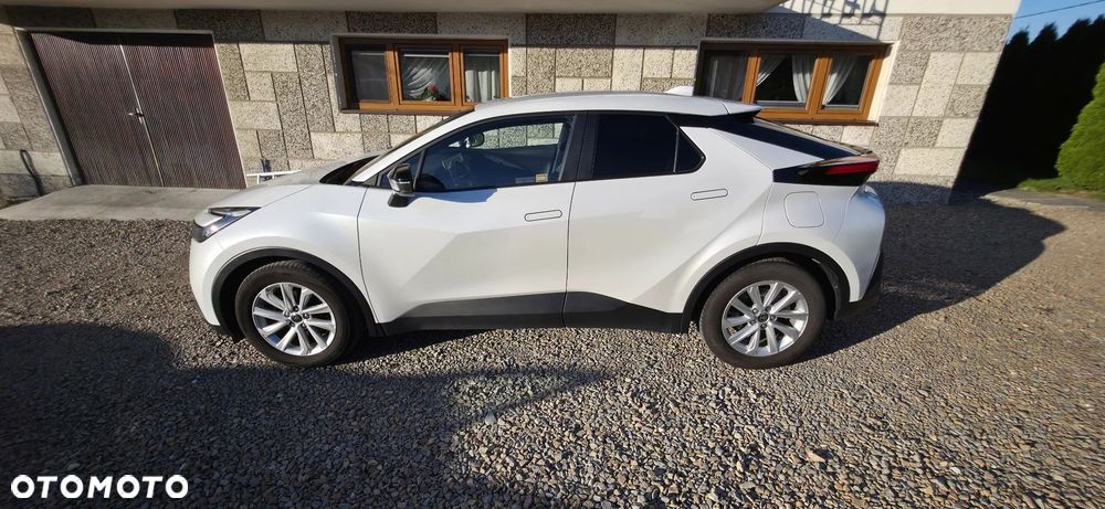 Toyota C-Hr 2024 photo 3