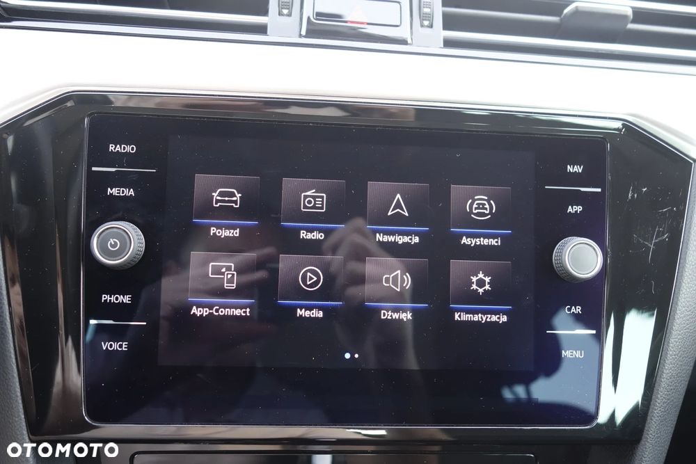 Volkswagen Passat - 27