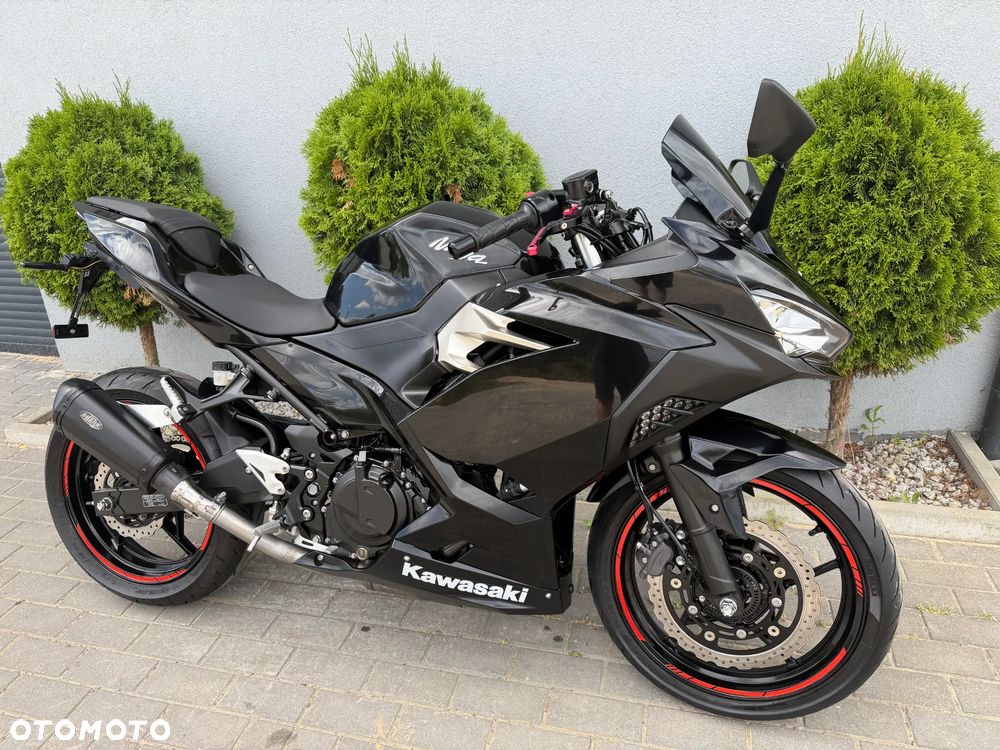 Kawasaki Ninja 400 - 2