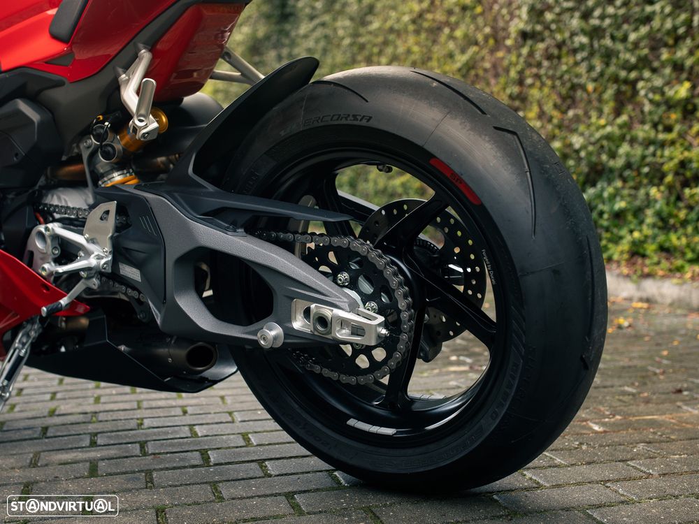 Ducati Panigale V4 S - 18