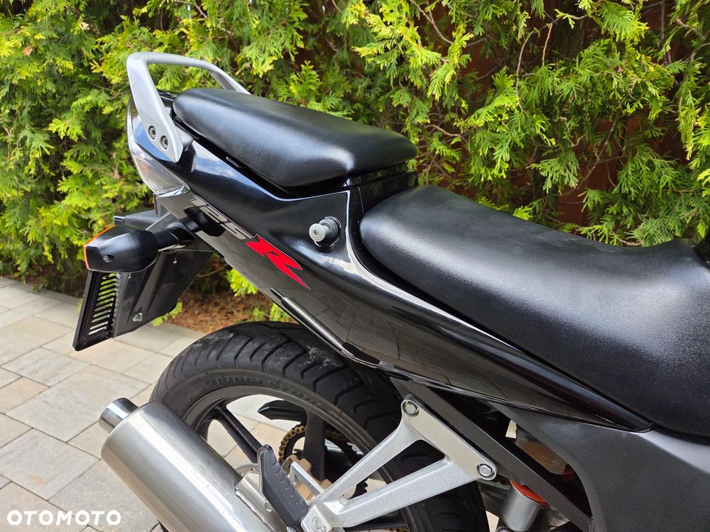 Honda CBR - 23
