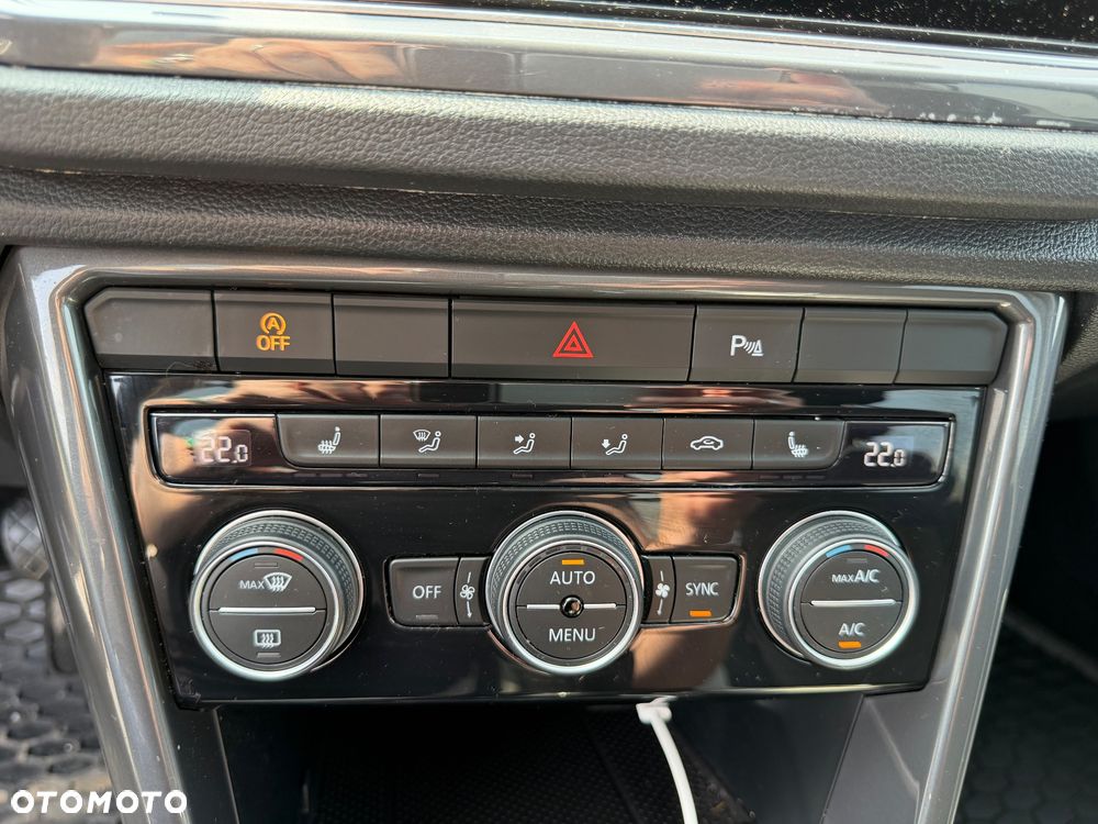 Volkswagen T-Roc 1.5 TSI GPF ACT Premium - 24