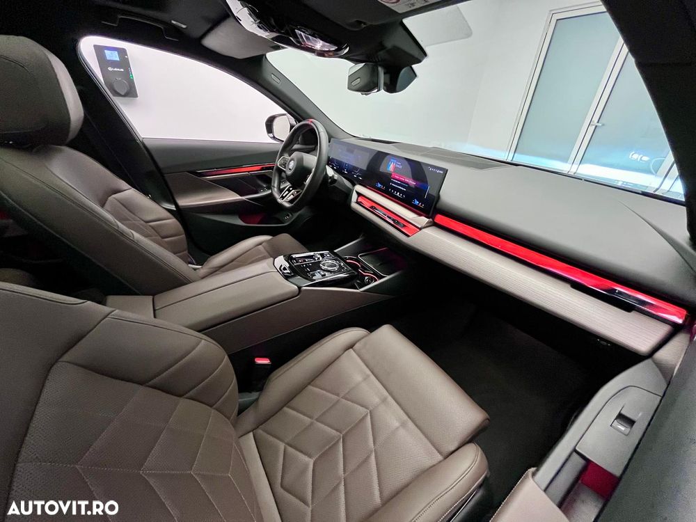 BMW i5 - 13