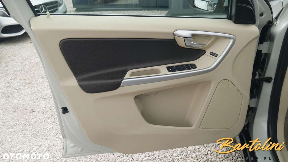 Volvo XC 60 - 10