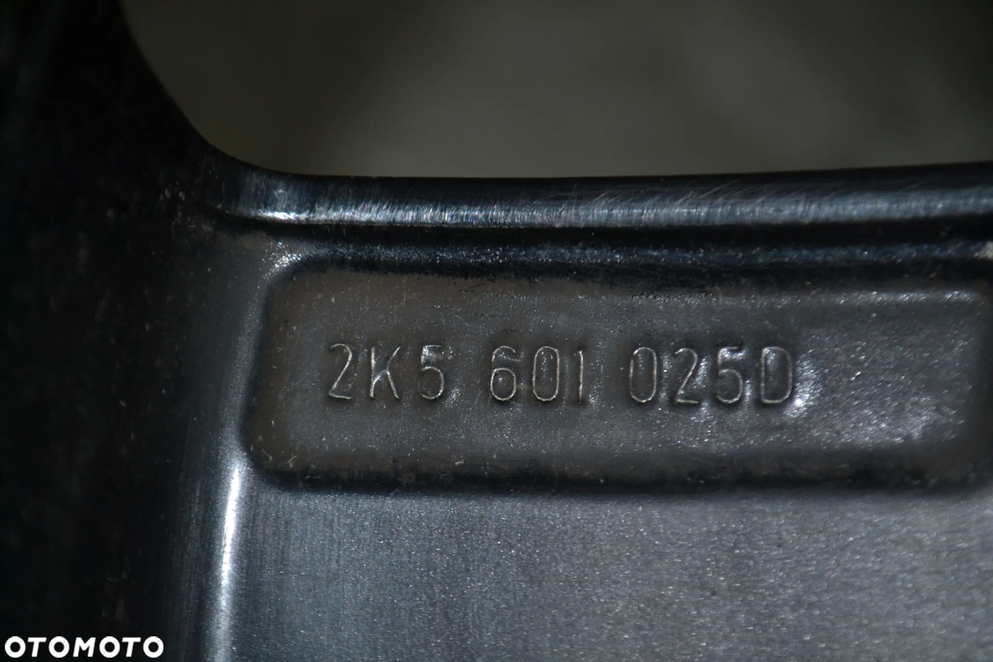 VW CADDY ORYGINALNA FELGA ALUMINIOWA 6Jx17 5x112 ET 50 2K5601025D POMORSKIE - 7