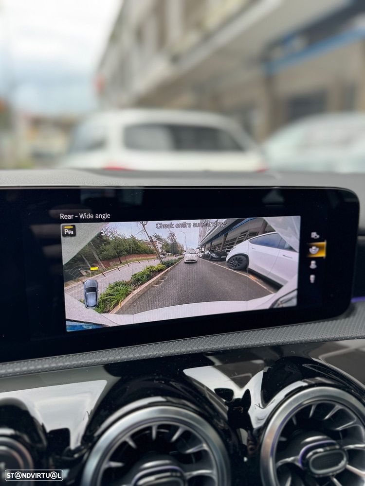 Mercedes-Benz A 250 e 8G-DCT AMG Line - 10