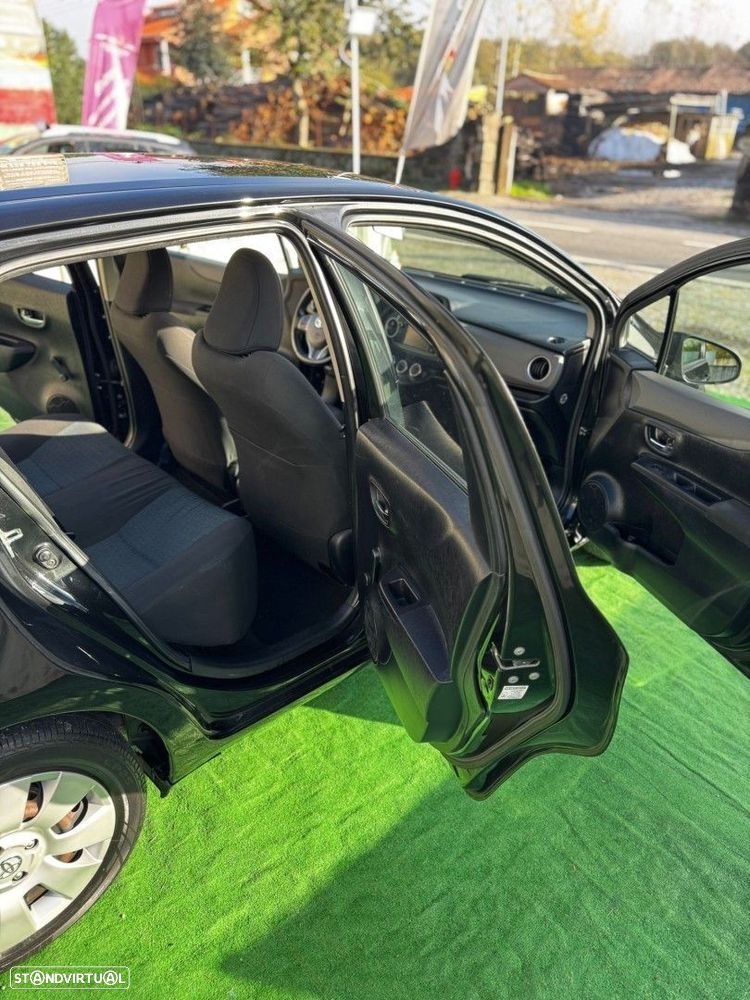 Toyota Yaris 1.33 VVT-i Sport+Navi - 25