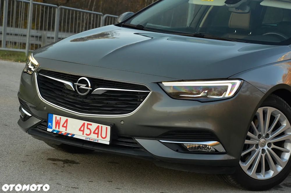 Opel Insignia 1.5 Direct Inj Turbo Exclusive - 2