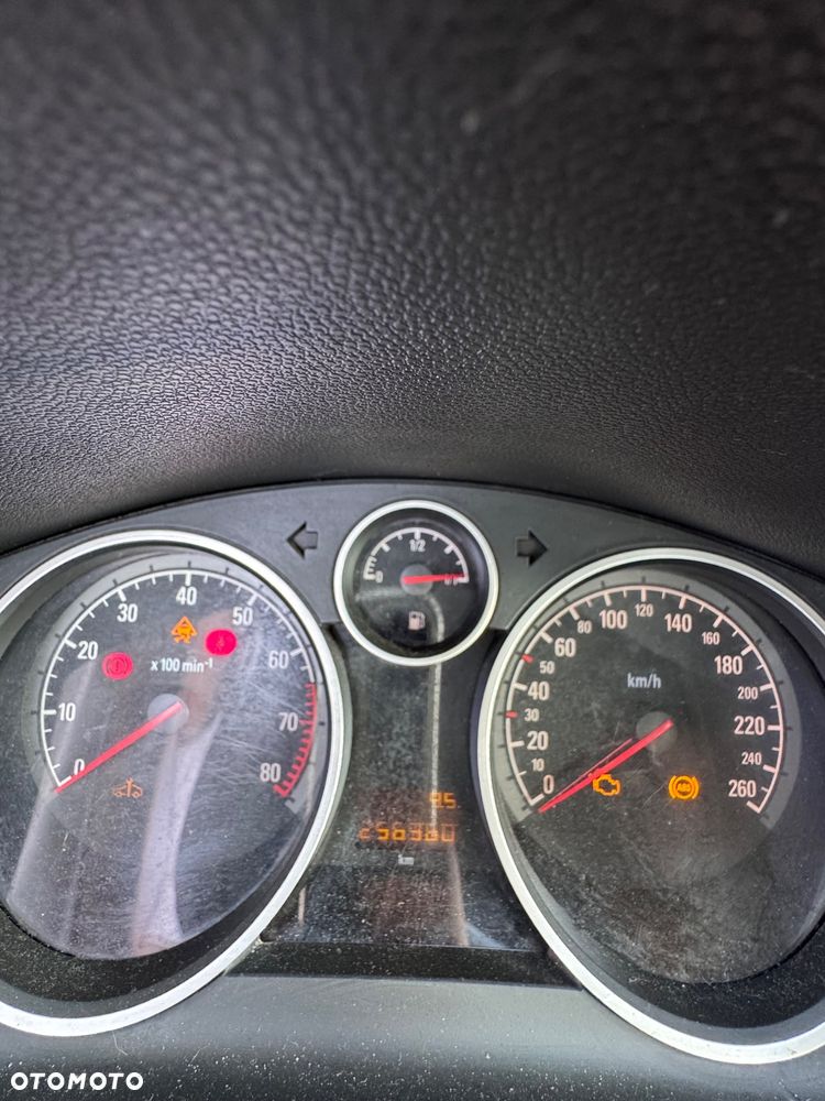 Opel Astra 1.6 Essentia - 15