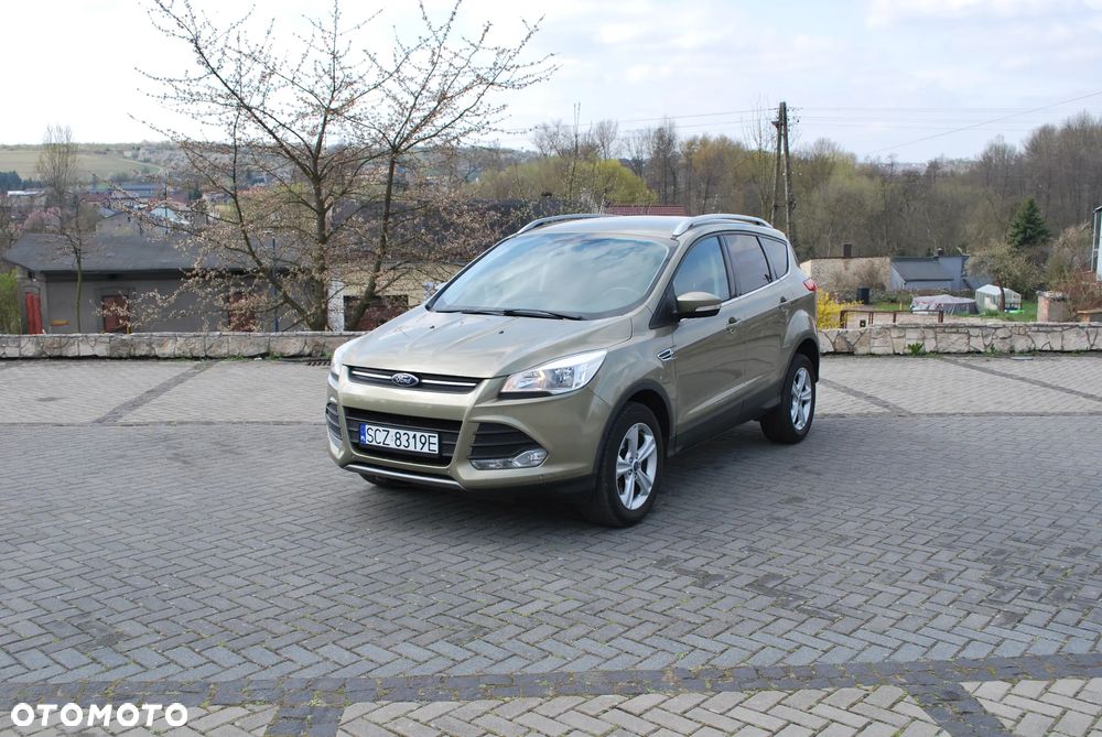 Ford Kuga 2.0 TDCi 2x4 Titanium - 3