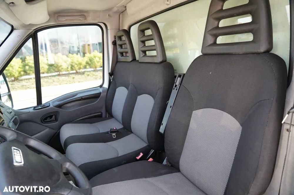 Iveco DAILY 35-130 / FRIGIDER / UNITATE THERMO KING / DHOLLANDIA LIFT / AUTOMAT / IMPORTAT - 28