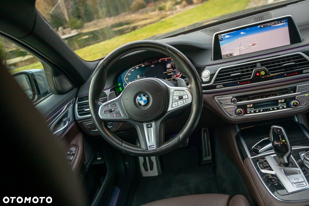 BMW Seria 7 - 25