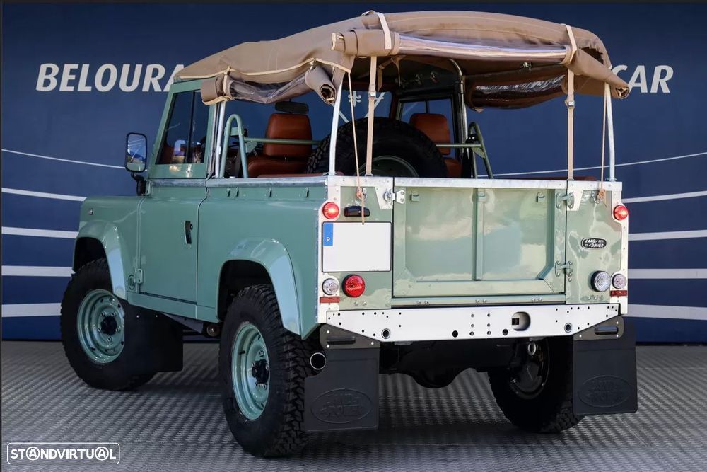 Land Rover Defender 90 SW 2.5 Td5 E - 4