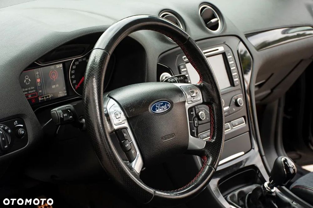 Ford Mondeo 2.0 TDCi Black Magic - 32