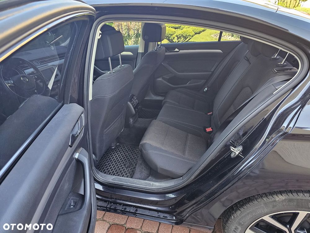 Volkswagen Passat 2.0 TDI BMT Comfortline - 6