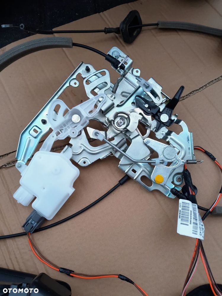 Zamek mechanizm drzwi boczne komplet Renault Master III - 4