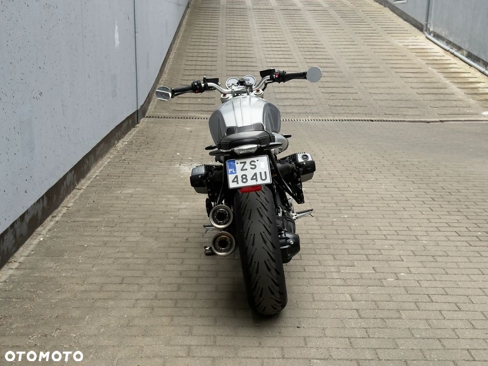 BMW R - 7