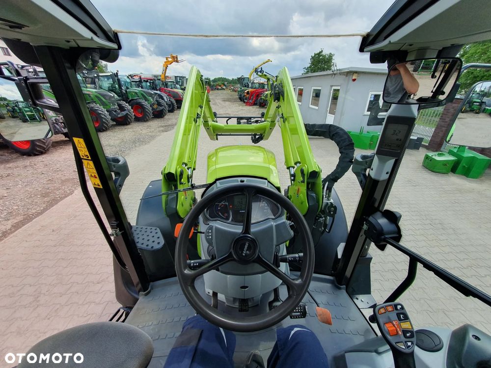 Claas Arion 440 - 13