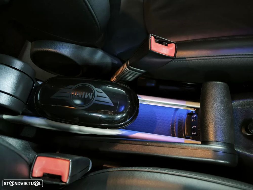 MINI Countryman Cooper SD - 40