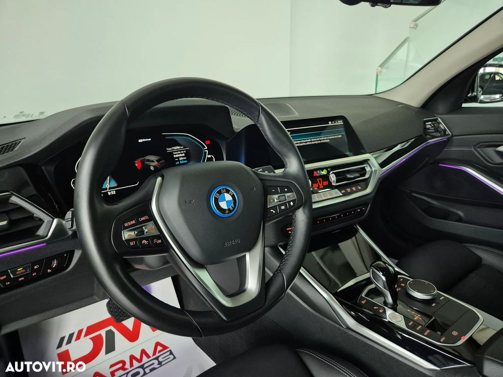 BMW Seria 3 320e Touring Aut. - 18
