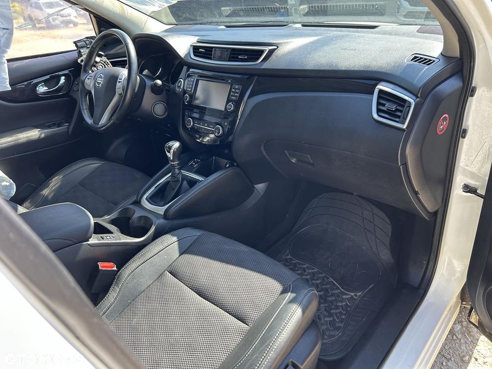 Nissan Qashqai 1.6 DCi 4x4 Tekna - 9