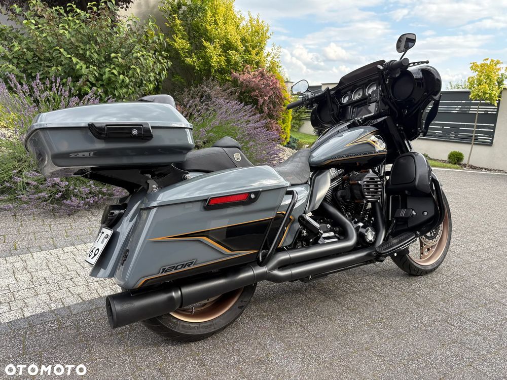 Harley-Davidson Touring Street Glide - 8