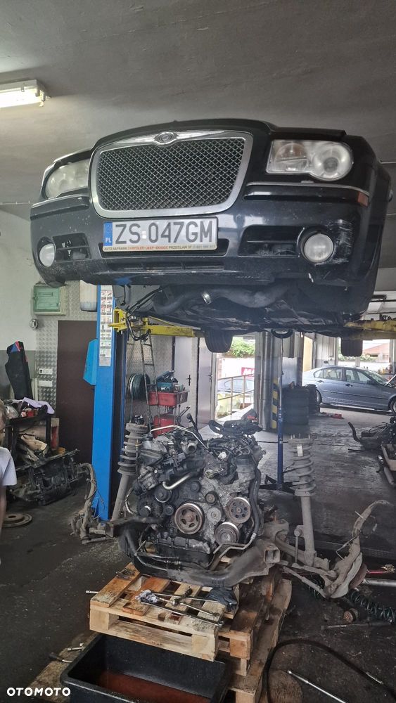 Chrysler 300C Touring 3.0 CRD DPF Automatik SRT-Design - 34