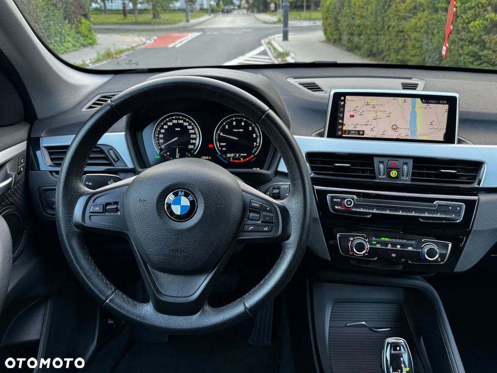 BMW X1 sDrive18i - 28