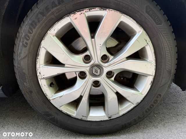 Renault Megane 1.6 SCe Limited - 22